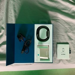 NEW Fitbit Charge 2 Heart Rate (Black, Large)